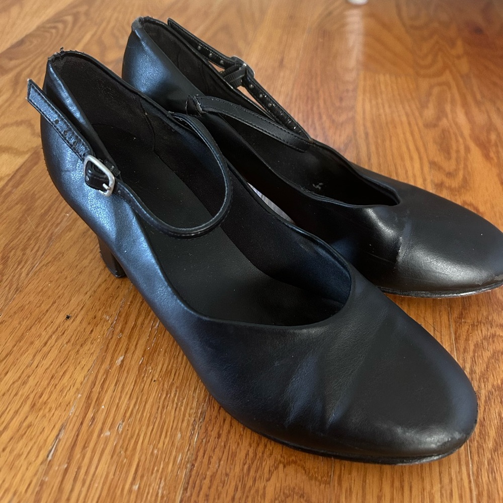SoDanca Character Shoes Size 7 Black